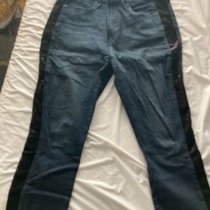 New without tags Good American tuxedo jeans. Good waist crop